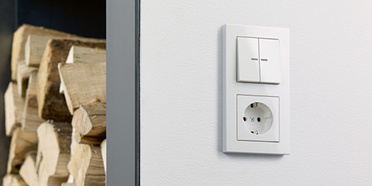 JUNG KNX Taster F 10 bei Neidenberger Elektrotechnik GmbH in Feuchtwangen