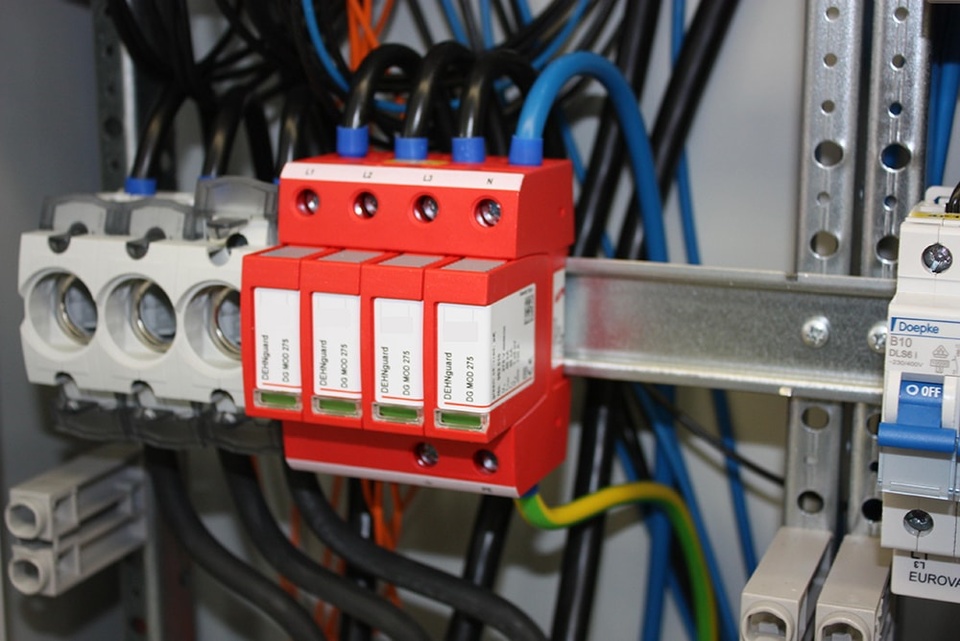 U berspannungsschutz bei Neidenberger Elektrotechnik GmbH in Feuchtwangen